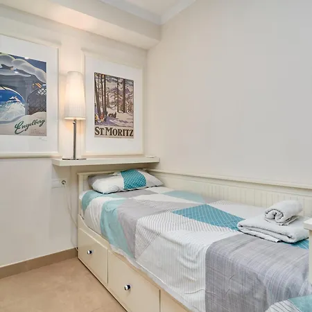 Plaza Espana E1 Apartment *